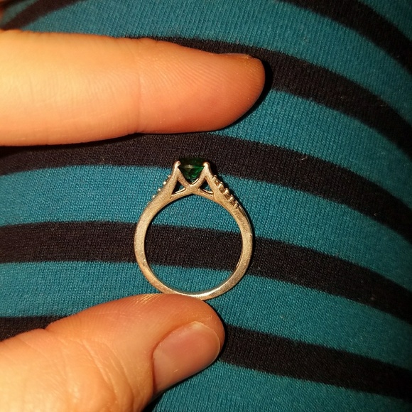 Rogers Jewelers Emerald Ring - Picture 3 of 4